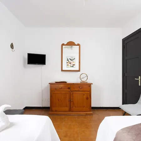 Home2book Sunny Apt Cardones, Terrace & Pool شقة